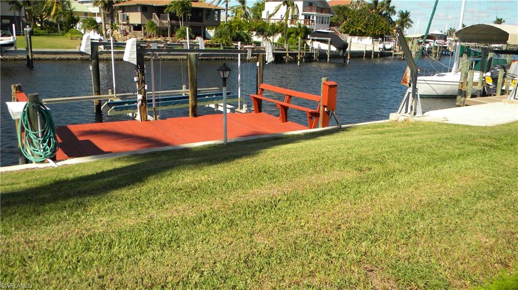 SIESTA ISLES - Residential