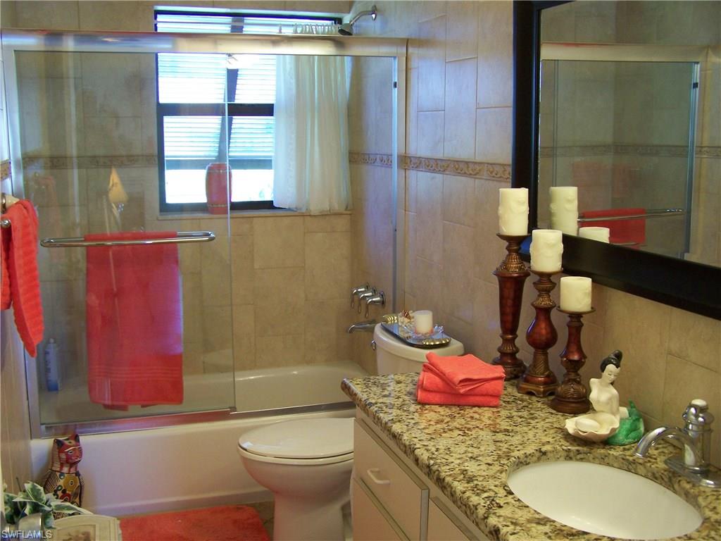 SIESTA ISLES - Residential