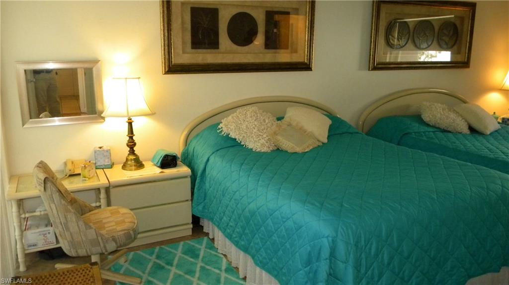 SIESTA ISLES - Residential