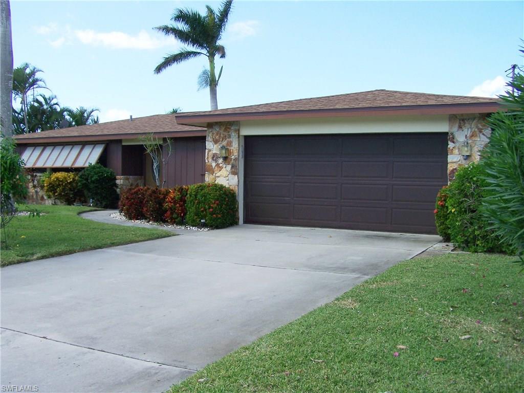 SIESTA ISLES - Residential