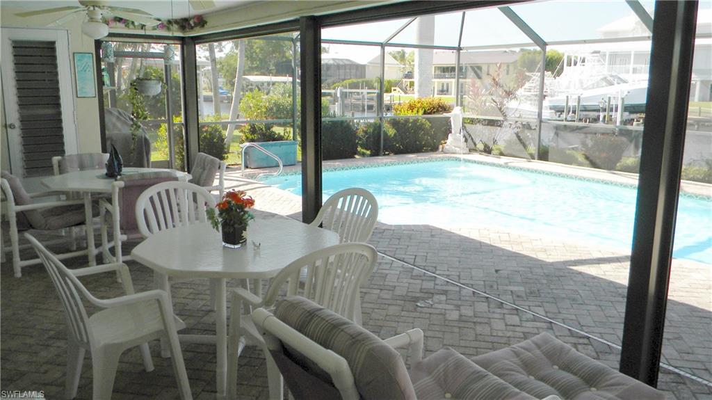SIESTA ISLES - Residential