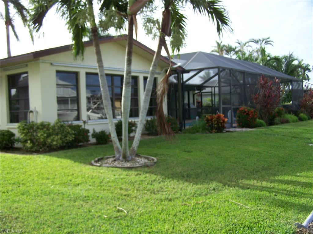 SIESTA ISLES - Residential