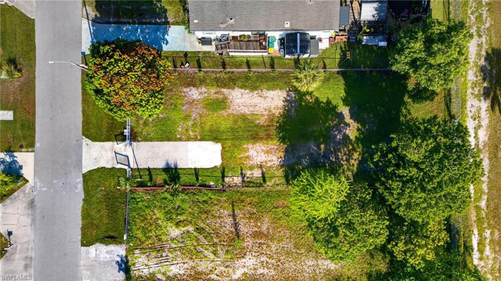 LAKE SIDE MOBILE ESTATES - Land