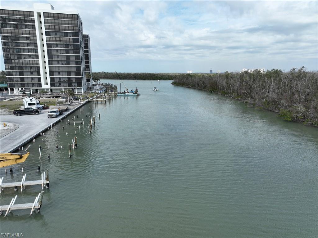 BONITA BEACH - Land