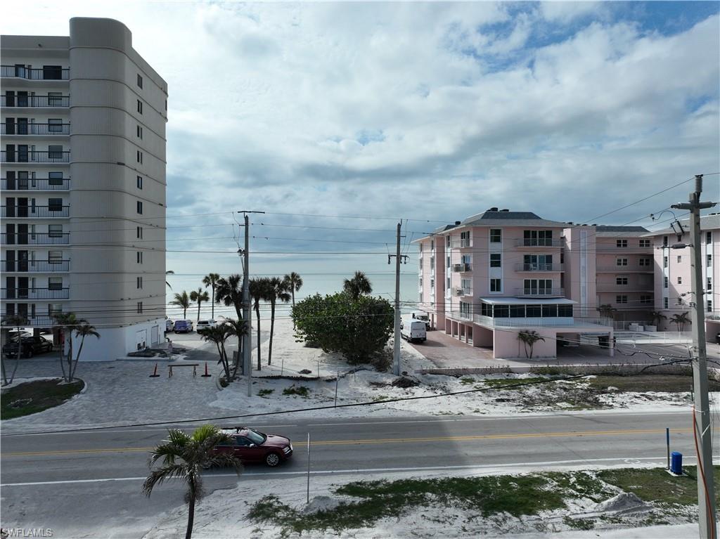 BONITA BEACH - Land