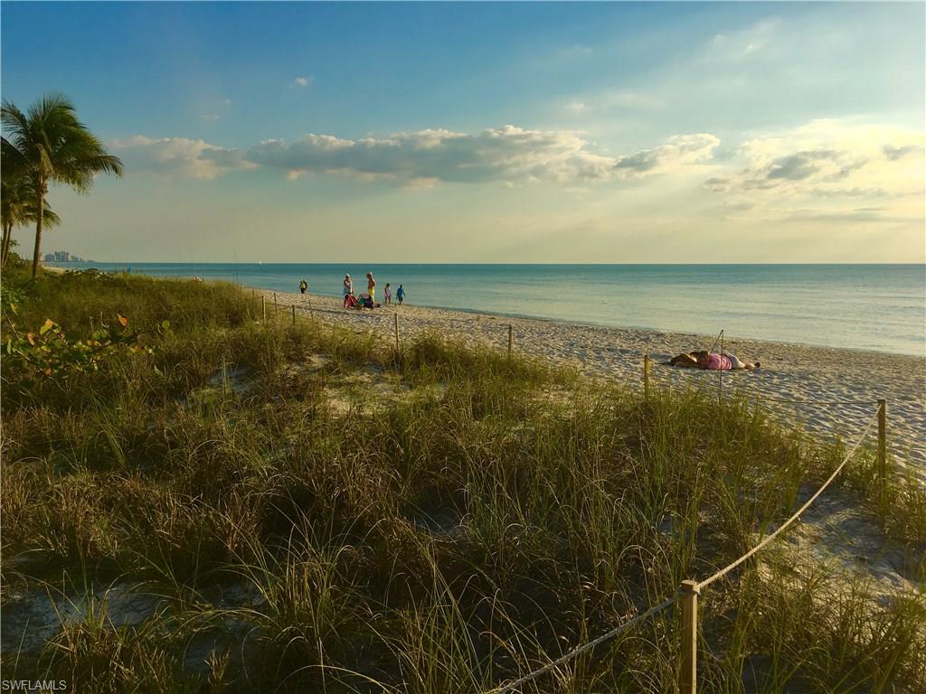 VANDERBILT BEACHCOMBER - Residential