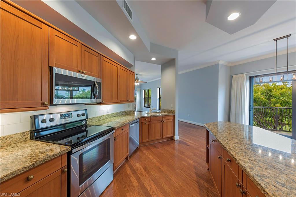 VANDERBILT BEACHCOMBER - Residential