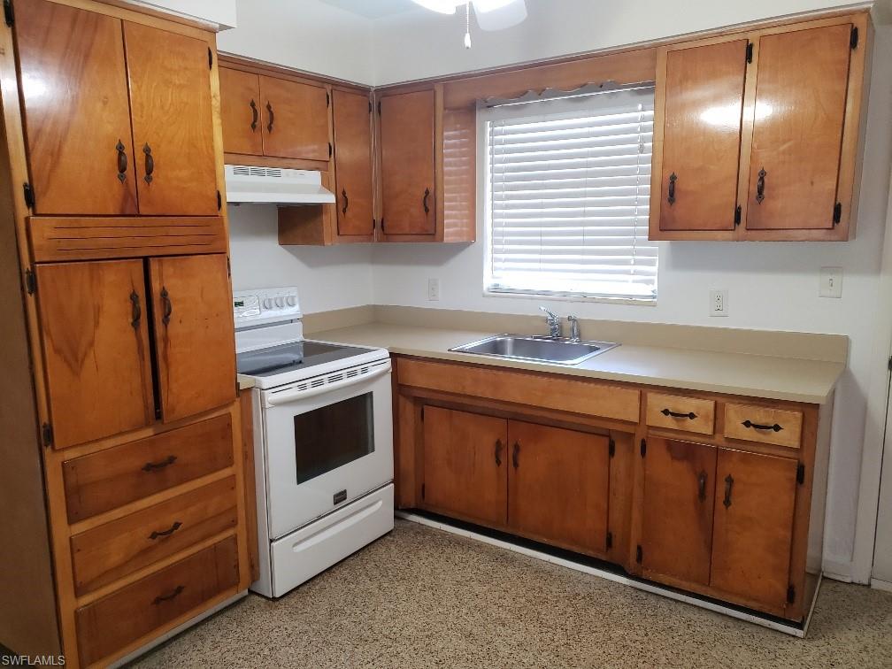 CAPE CORAL - Residential Lease