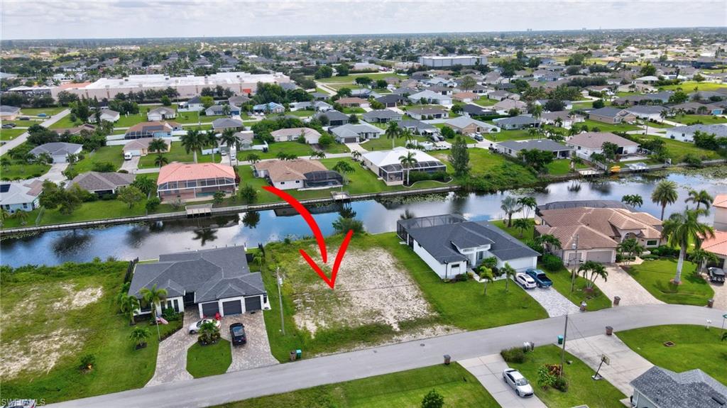 CAPE CORAL - Land