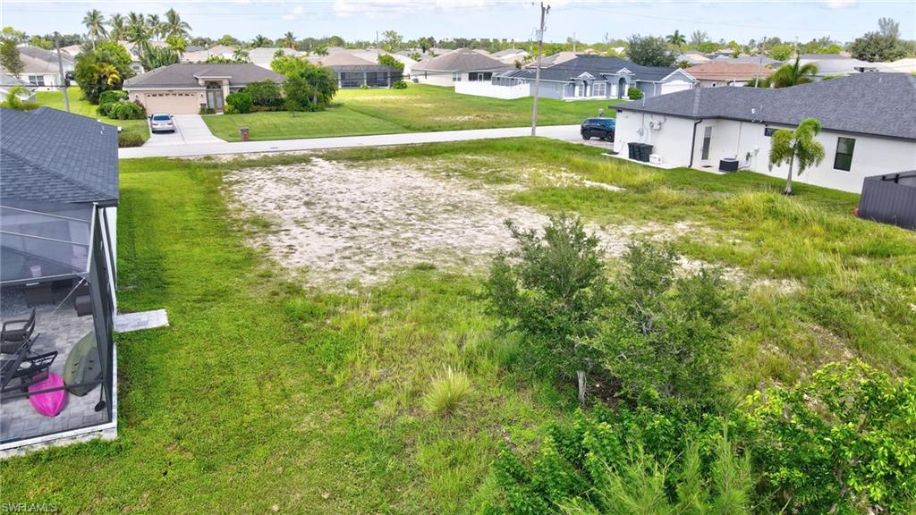 CAPE CORAL - Land
