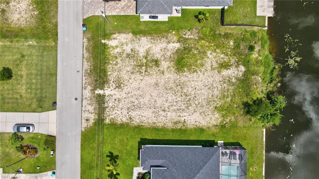 CAPE CORAL - Land