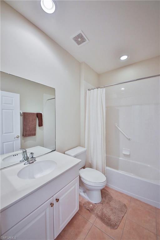 SWEETWATER BAY - Residential