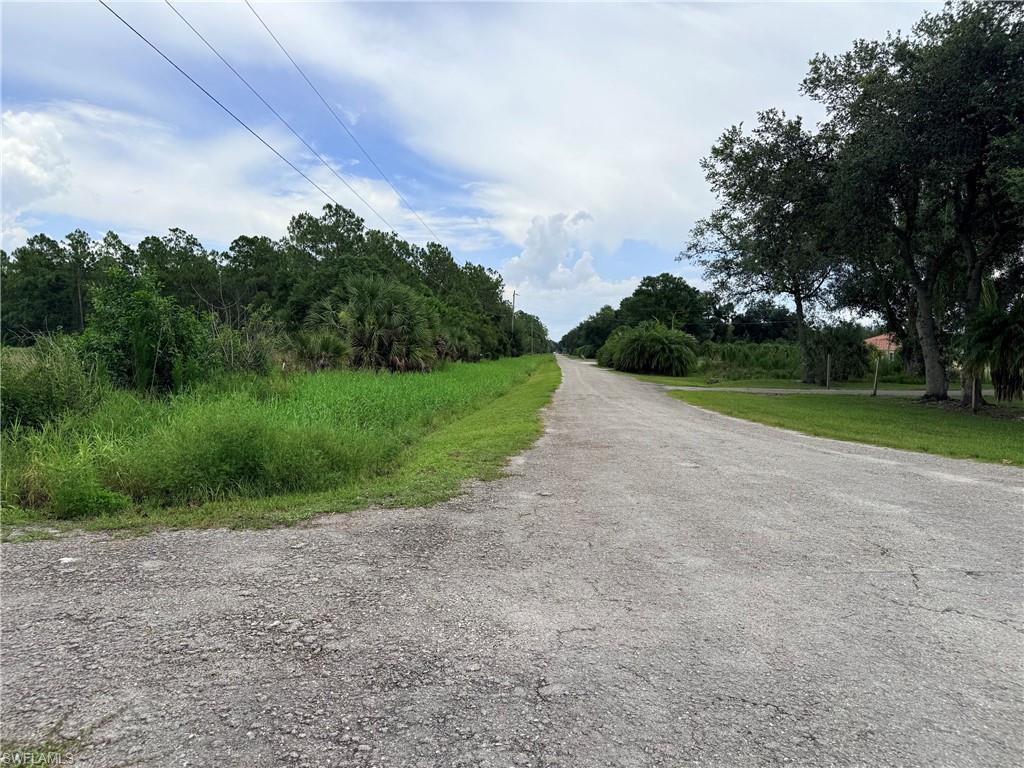 ACREAGE - Land