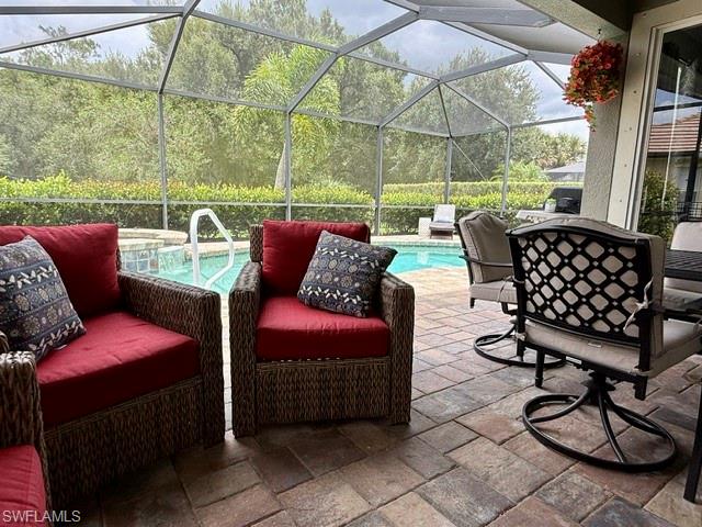 HAMPTON LAKES - Residential