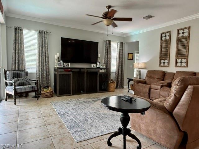 HAMPTON LAKES - Residential