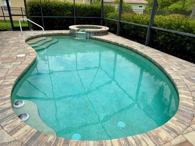 HAMPTON LAKES - Residential