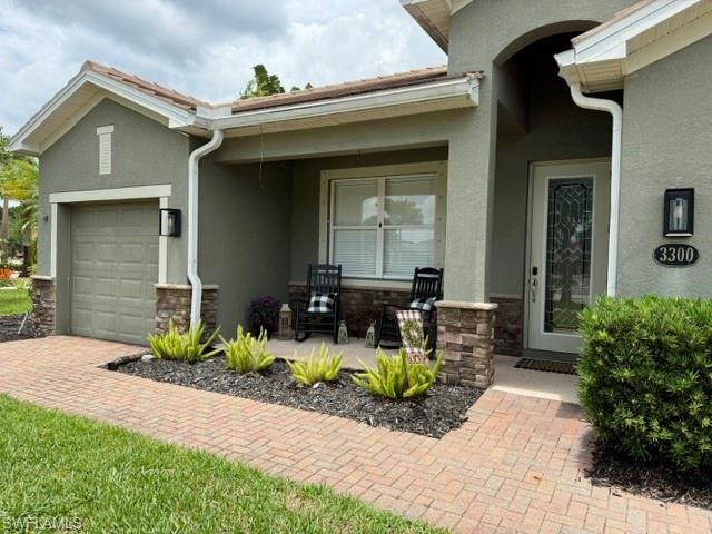 HAMPTON LAKES - Residential