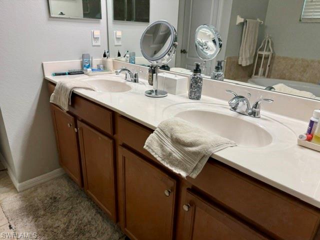 HAMPTON LAKES - Residential