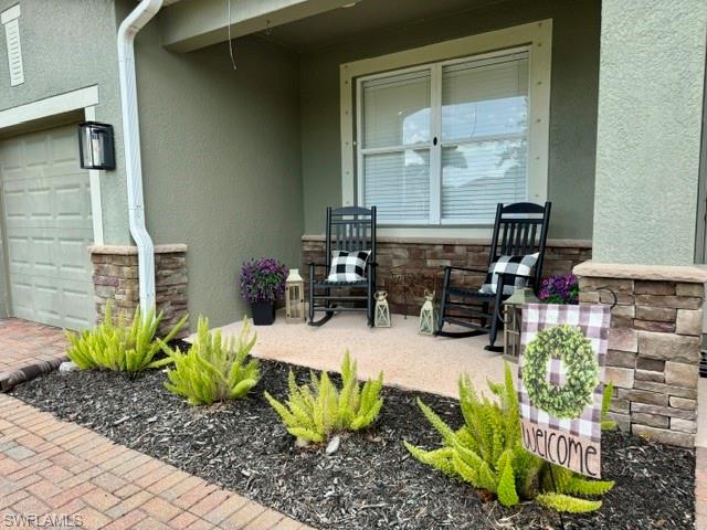 HAMPTON LAKES - Residential