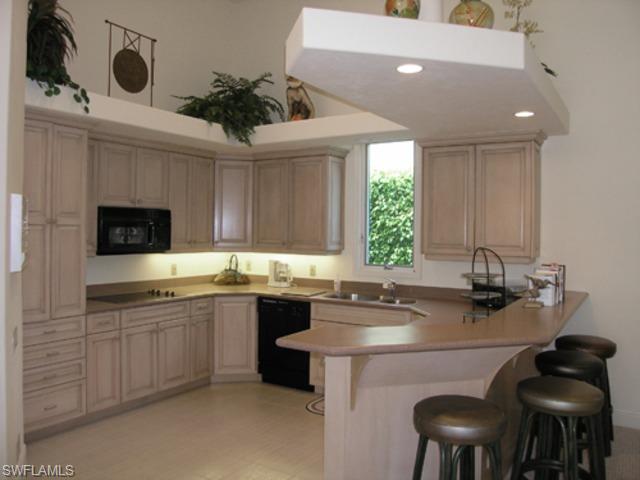 MARCO BEACH - Residential