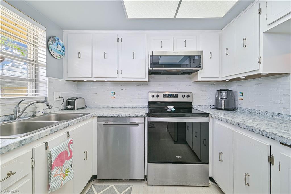 RIVIERA GOLF ESTATES - Residential
