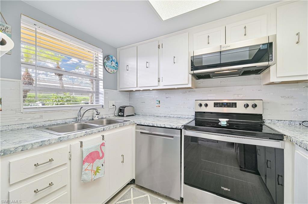 RIVIERA GOLF ESTATES - Residential