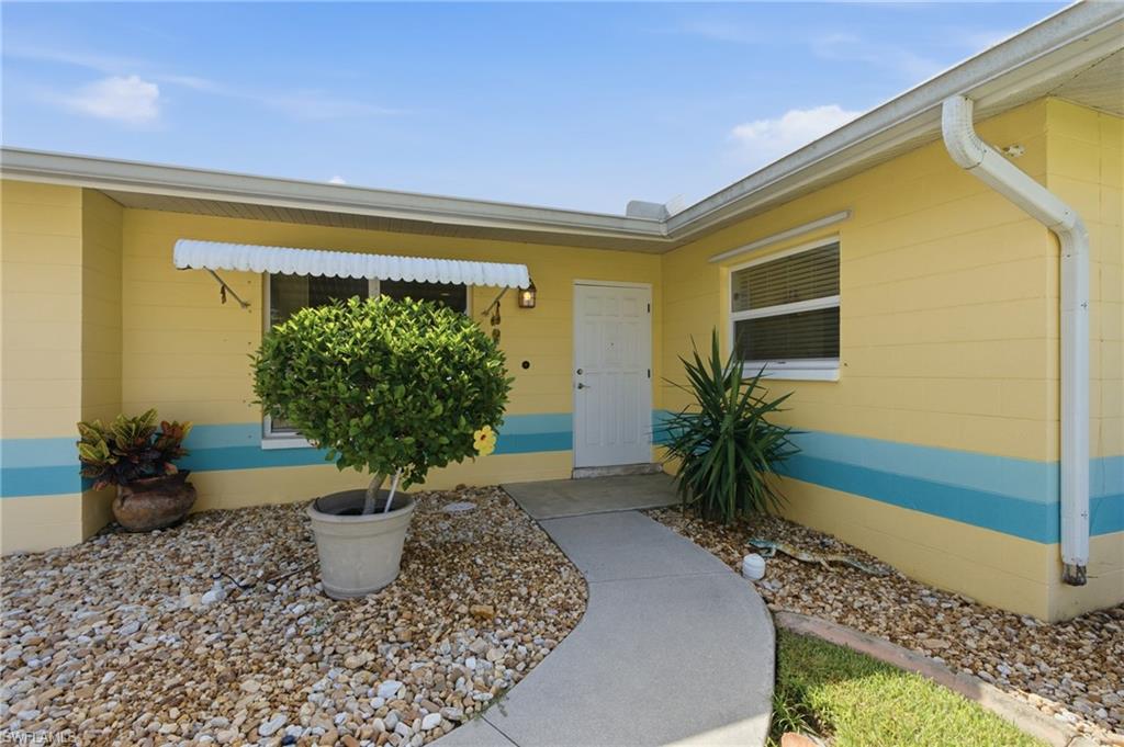 CAPE CORAL - Residential