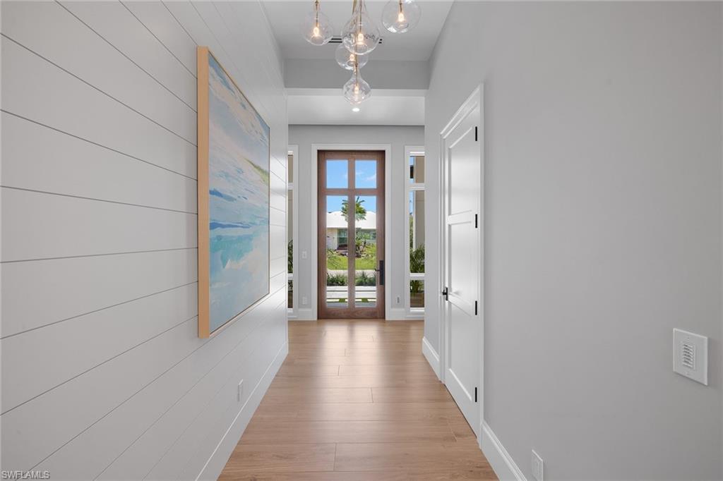 ROYAL HARBOR - Residential