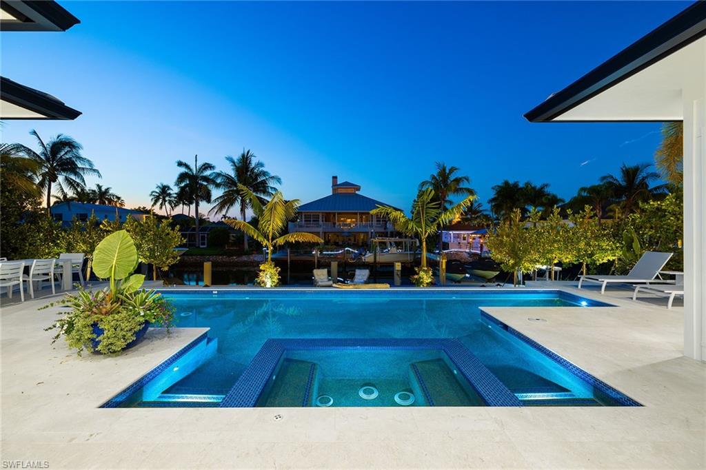ROYAL HARBOR - Residential