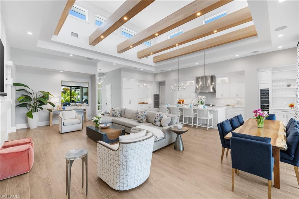 ROYAL HARBOR - Residential