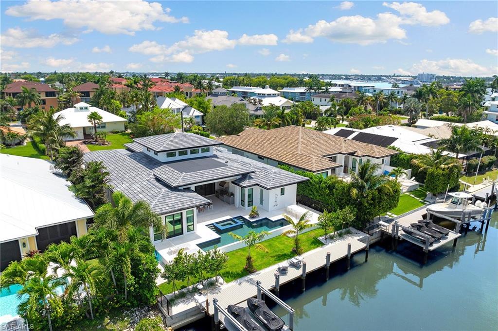 ROYAL HARBOR - Residential