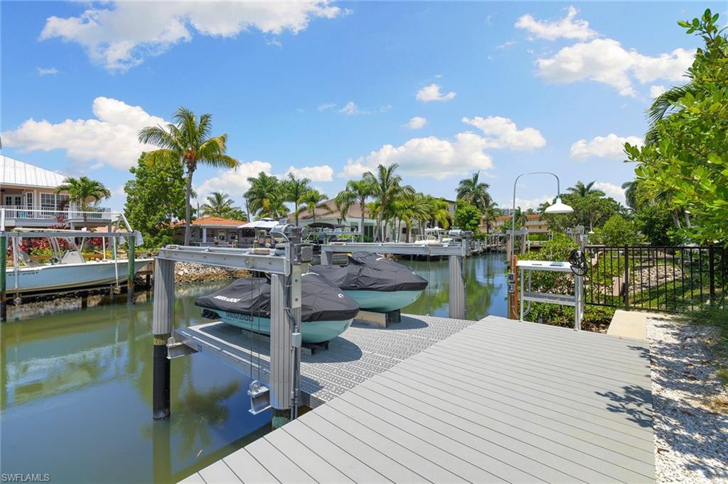 ROYAL HARBOR - Residential