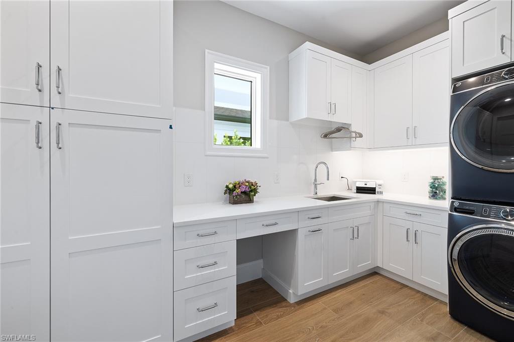 ROYAL HARBOR - Residential