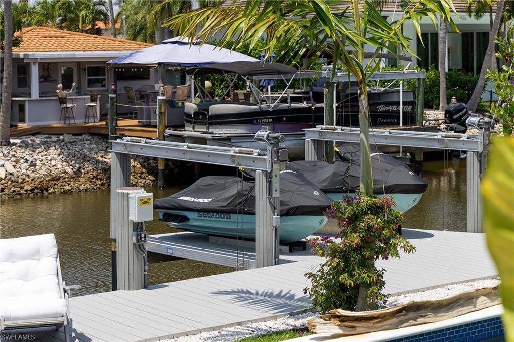 ROYAL HARBOR - Residential