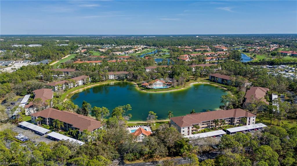 DEAUVILLE LAKE CLUB - Residential