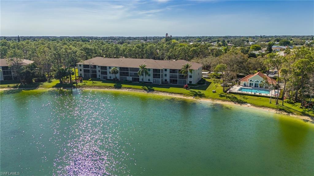 DEAUVILLE LAKE CLUB - Residential
