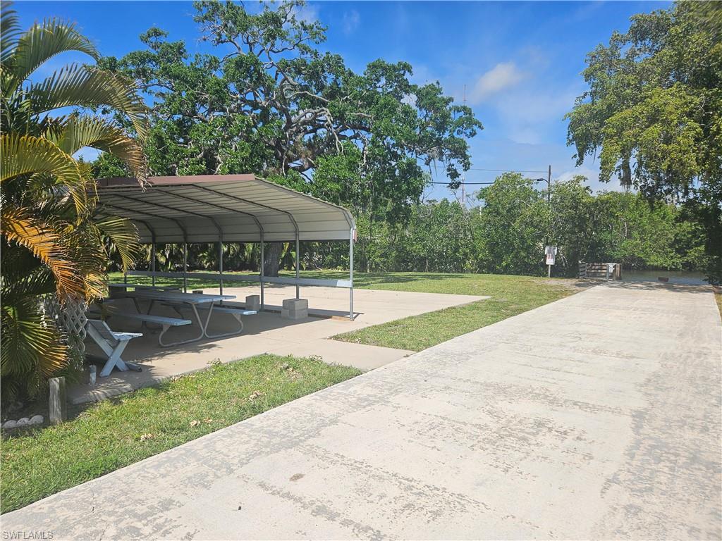 RIVERWOOD - Residential
