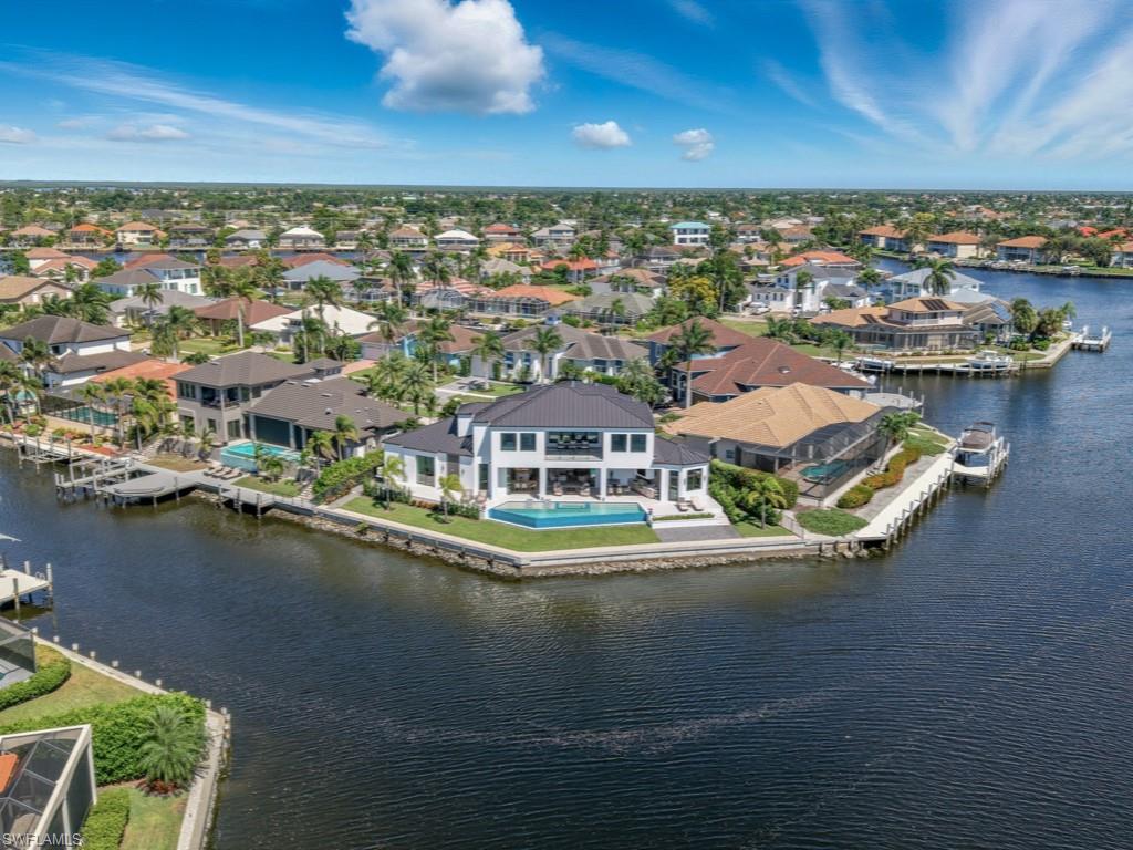 MARCO BEACH - Residential