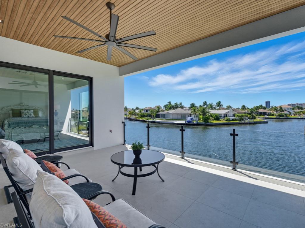 MARCO BEACH - Residential