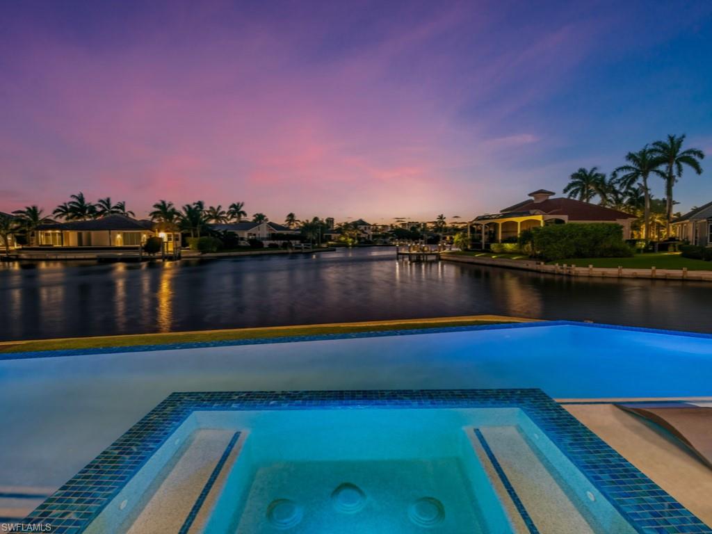 MARCO BEACH - Residential
