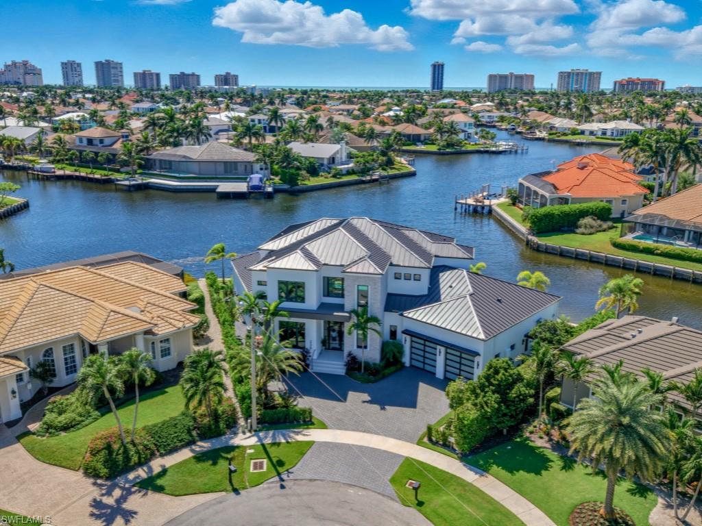 MARCO BEACH - Residential