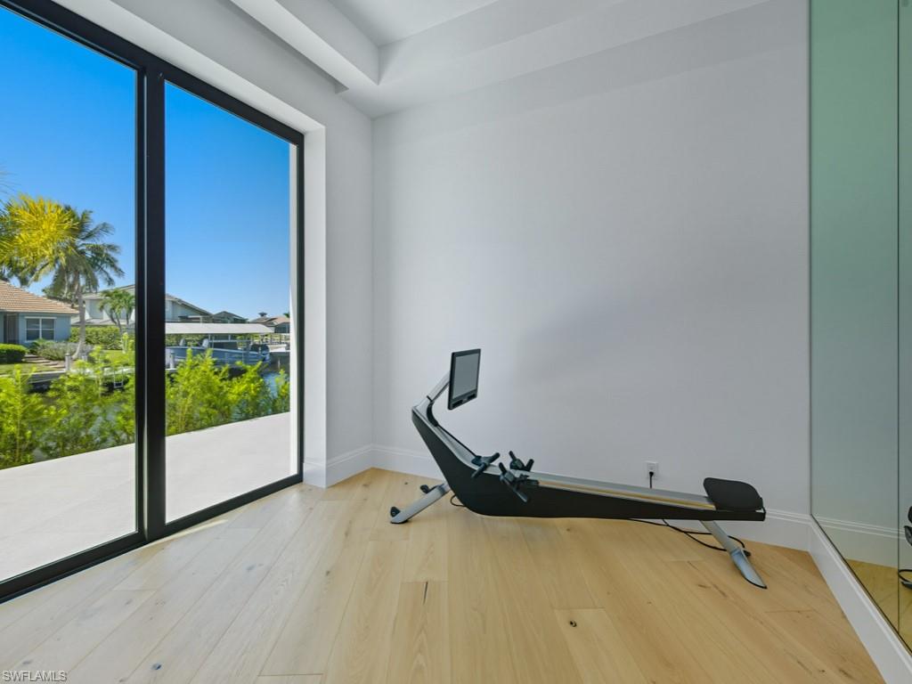 MARCO BEACH - Residential