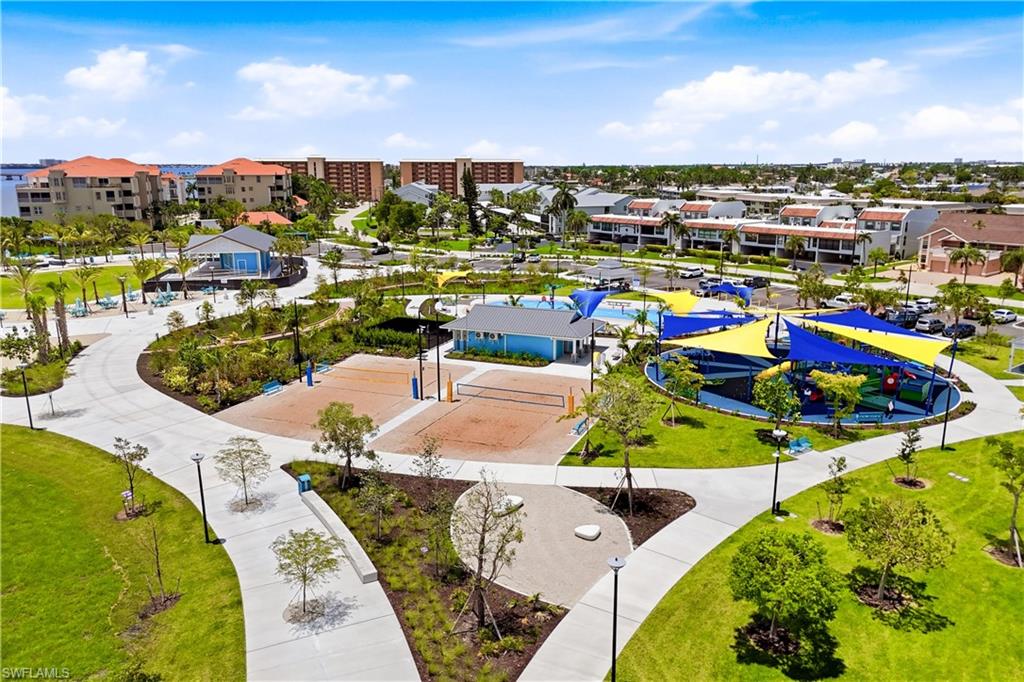 PARK VIEW CONDO - Residential