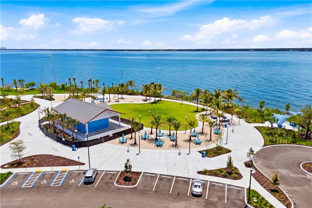 PARK VIEW CONDO - Residential