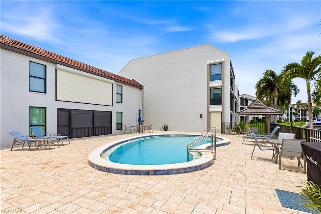 PARK VIEW CONDO - Residential