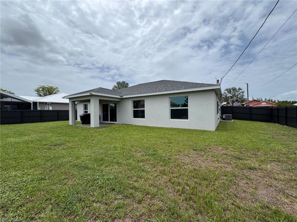 CAPE CORAL - Residential