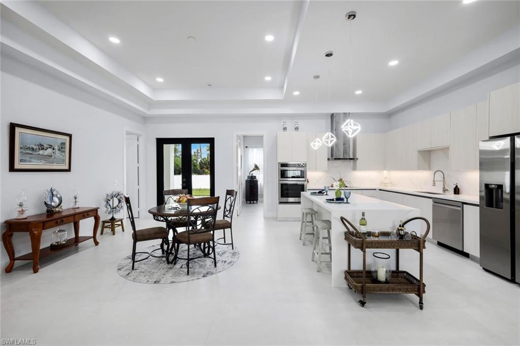 GOLDEN GATE ESTATES - Residential