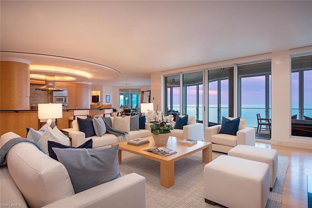 REGENT - Residential