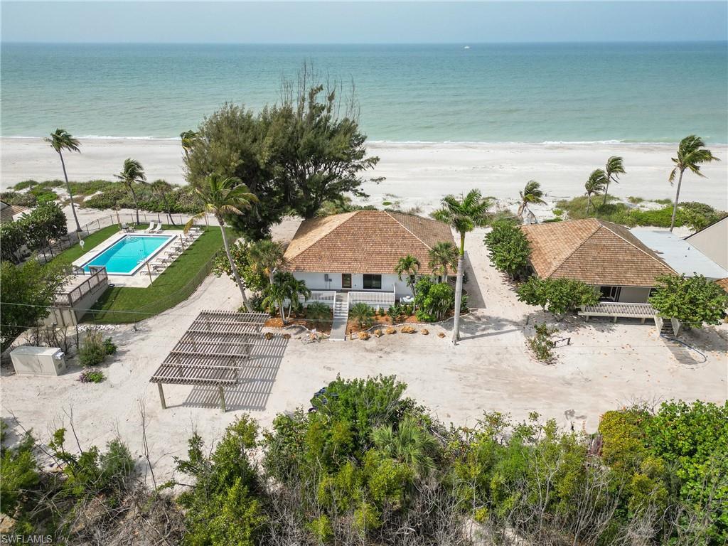 BEACH HOMES - Residential