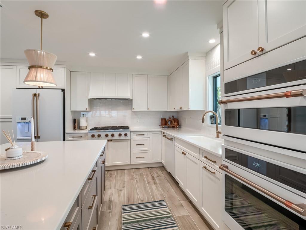 BEACH HOMES - Residential